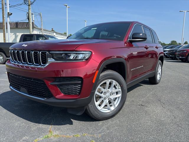 2025 Jeep Grand Cherokee GRAND CHEROKEE LAREDO X 4X4