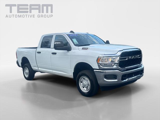 2024 RAM 2500 Tradesman Crew Cab 4x4 64 Box