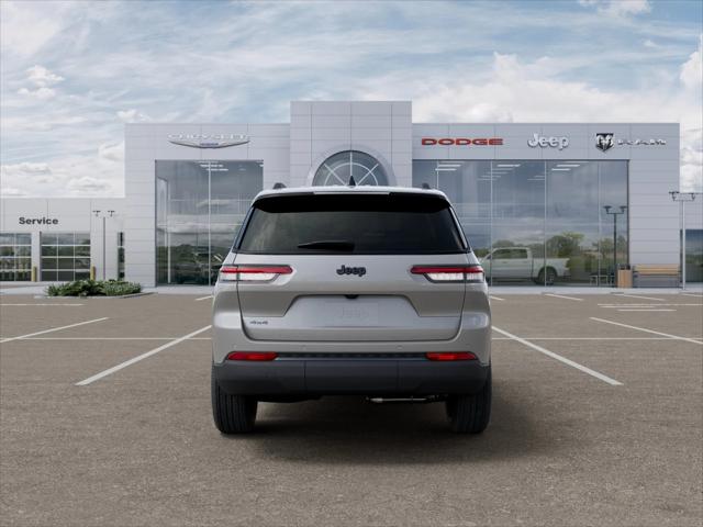 New 2025 Silver Zynith Exterior Paint Jeep Altitude X image 43