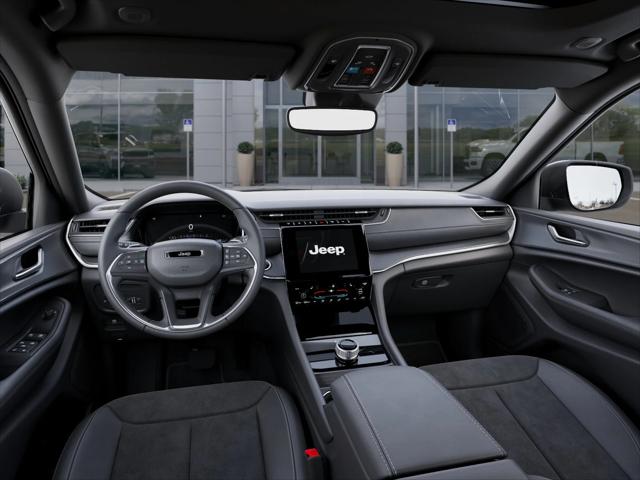 New 2025 Silver Zynith Exterior Paint Jeep Altitude X image 46