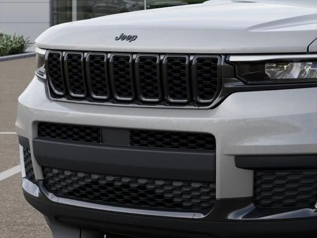 New 2025 Silver Zynith Exterior Paint Jeep Altitude X image 51