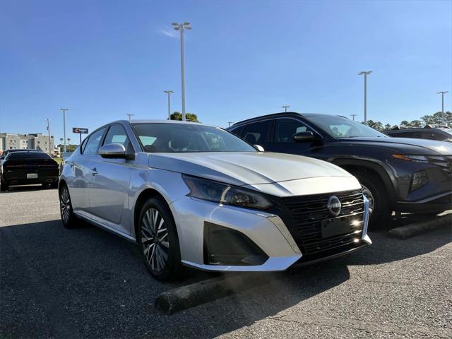 2023 Nissan Altima SV FWD