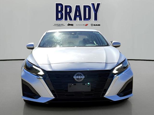 2023 Nissan Altima SV FWD