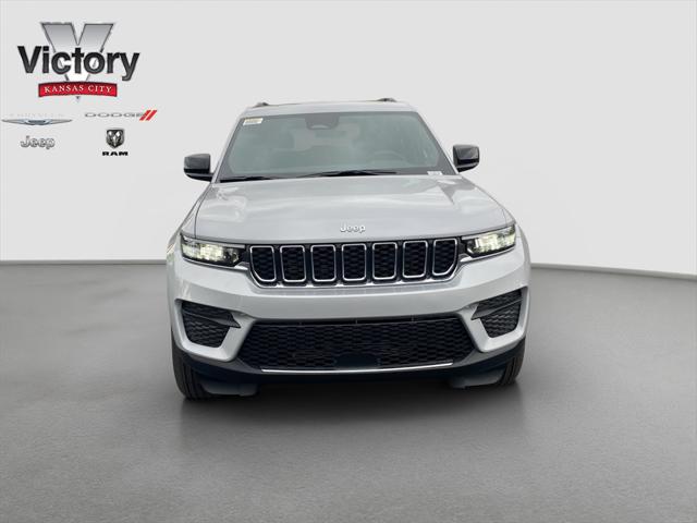 2025 Jeep Grand Cherokee GRAND CHEROKEE LAREDO X 4X4 2025 Jeep Grand Cherokee GRAND CHEROKEE LAREDO X 4X4