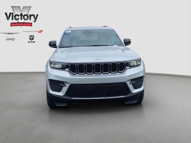 2025 Jeep Grand Cherokee GRAND CHEROKEE LAREDO X 4X4 2025 Jeep Grand Cherokee GRAND CHEROKEE LAREDO X 4X4