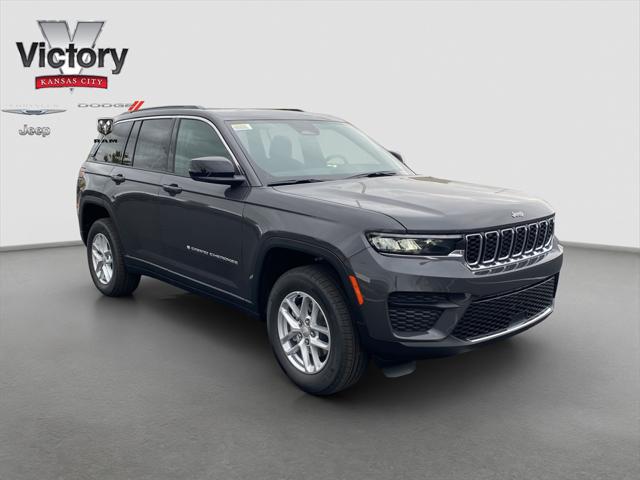 2025 Jeep Grand Cherokee GRAND CHEROKEE LAREDO X 4X4 2025 Jeep Grand Cherokee GRAND CHEROKEE LAREDO X 4X4