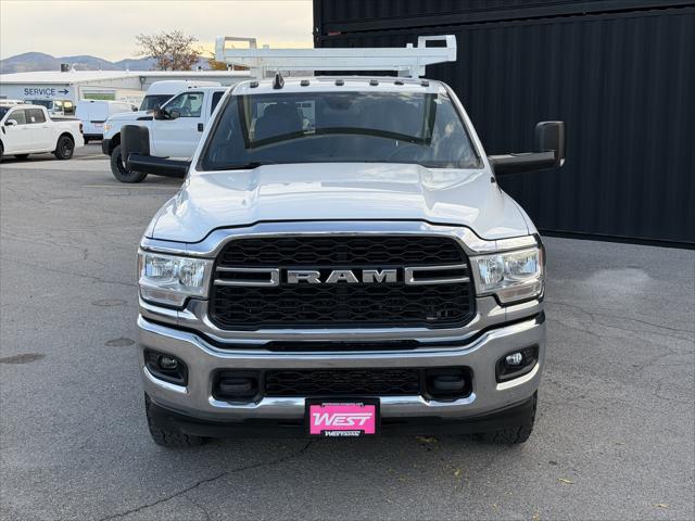 2022 RAM 3500 Chassis Tradesman/SLT/Laramie/Limited 2022 RAM 3500 Chassis Tradesman/SLT/Laramie/Limited