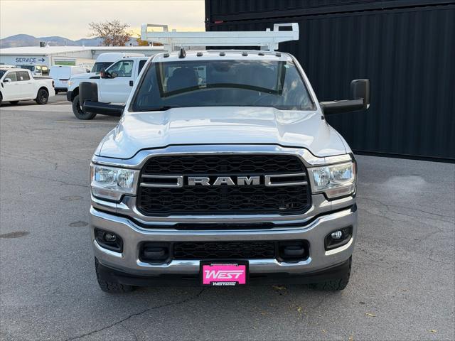 2022 RAM 3500 Chassis Tradesman/SLT/Laramie/Limited