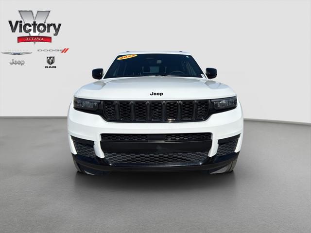2023 Jeep Grand Cherokee L Altitude 4x4 2023 Jeep Grand Cherokee L Altitude 4x4