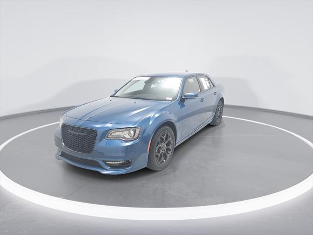 2023 Chrysler 300 Touring L