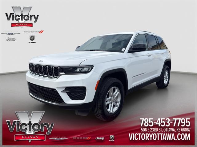 2025 Jeep Grand Cherokee GRAND CHEROKEE LAREDO 4X4 2025 Jeep Grand Cherokee GRAND CHEROKEE LAREDO 4X4