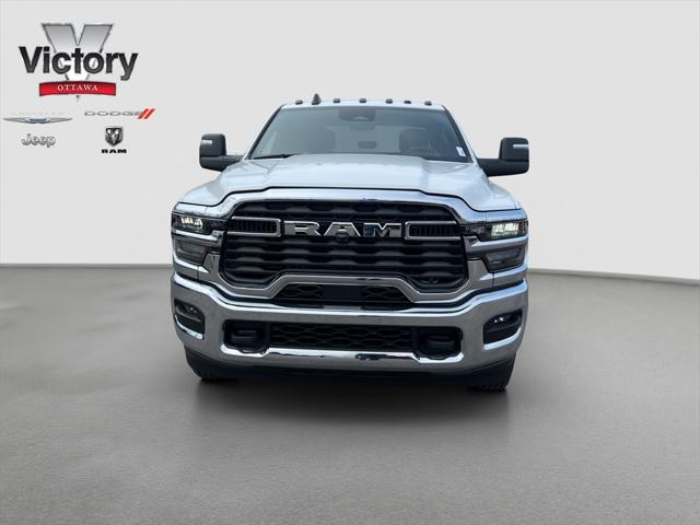 2025 RAM Ram 3500 Chassis Cab RAM 3500 TRADESMAN CREW CAB CHASSIS 4X4 60 CA 2025 RAM Ram 3500 Chassis Cab RAM 3500 TRADESMAN CREW CAB CHASSIS 4X4 60 CA