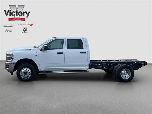 2025 RAM Ram 3500 Chassis Cab RAM 3500 TRADESMAN CREW CAB CHASSIS 4X4 60 CA 2025 RAM Ram 3500 Chassis Cab RAM 3500 TRADESMAN CREW CAB CHASSIS 4X4 60 CA