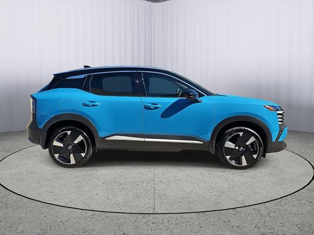 2025 Nissan Kicks SR FWD