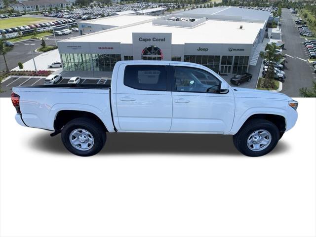 2022 Toyota Tacoma SR 2022 Toyota Tacoma SR