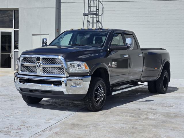 2017 RAM 3500 Laramie Crew Cab 4x4 8 Box 2017 RAM 3500 Laramie Crew Cab 4x4 8 Box