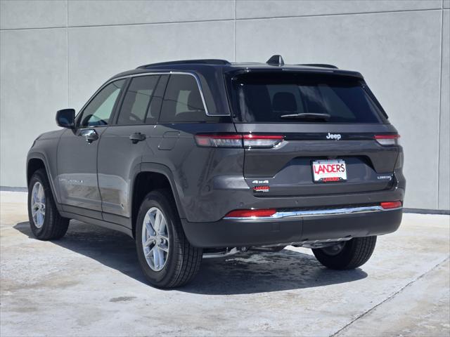 2025 Jeep Grand Cherokee GRAND CHEROKEE LAREDO X 4X4