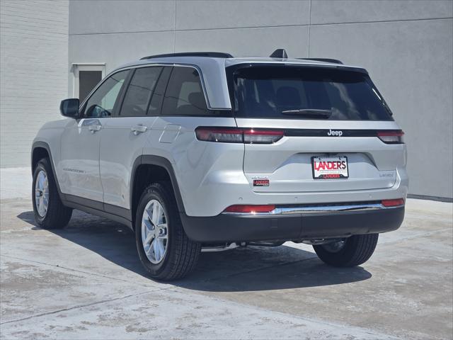 2025 Jeep Grand Cherokee GRAND CHEROKEE LAREDO X 4X4