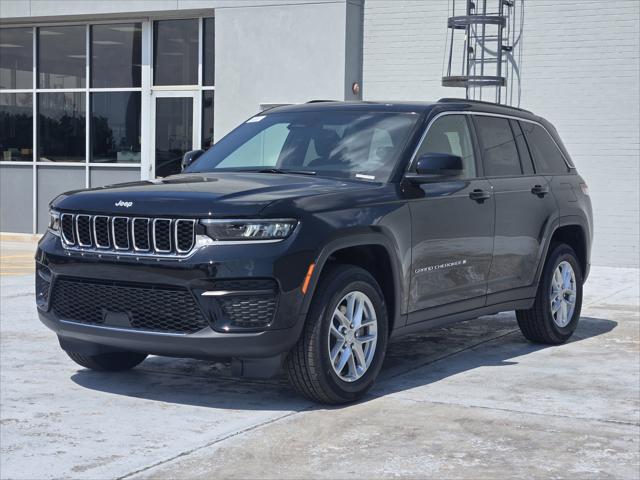 2025 Jeep Grand Cherokee GRAND CHEROKEE LAREDO X 4X2