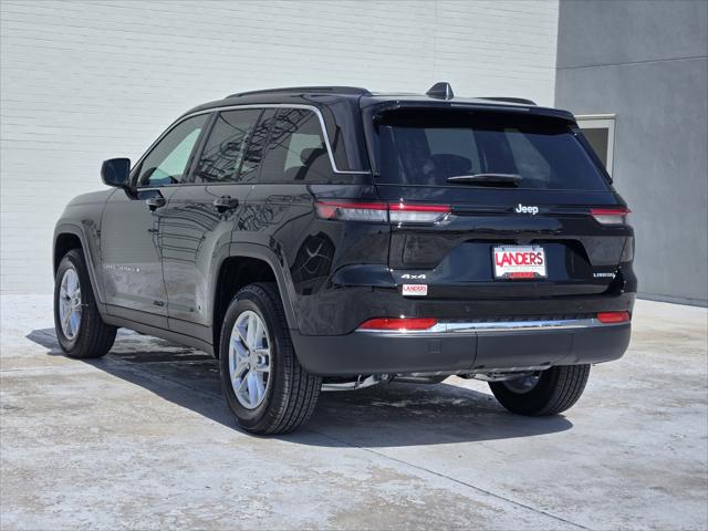 2025 Jeep Grand Cherokee GRAND CHEROKEE LAREDO X 4X4