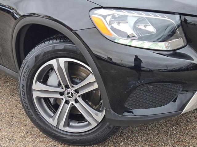 2018 Mercedes-Benz GLC 300 4MATIC 2018 Mercedes-Benz GLC 300 4MATIC