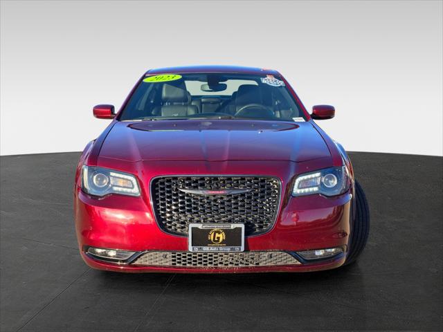 2023 Chrysler 300 300S 2023 Chrysler 300 300S