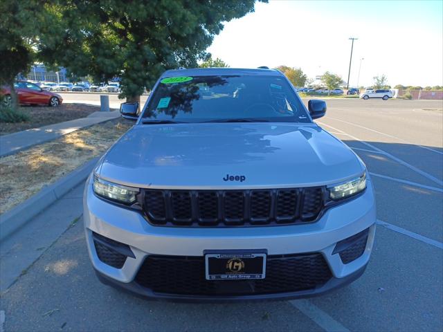 2023 Jeep Grand Cherokee Altitude 4x4