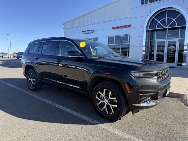 2023 Jeep Grand Cherokee L Limited 4x4 2023 Jeep Grand Cherokee L Limited 4x4