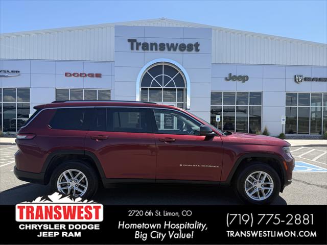 2023 Jeep Grand Cherokee L Laredo 4x4 2023 Jeep Grand Cherokee L Laredo 4x4