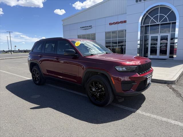 2024 Jeep Grand Cherokee Altitude 4x4 2024 Jeep Grand Cherokee Altitude 4x4