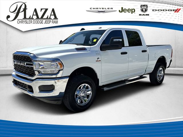 2024 RAM 2500 Tradesman Crew Cab 4x4 64 Box