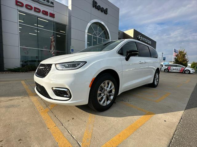 2026 Chrysler Pacifica PACIFICA SELECT AWD 2026 Chrysler Pacifica PACIFICA SELECT AWD