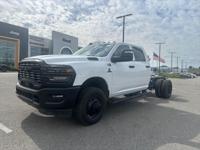 2026 RAM Ram 3500 Chassis Cab RAM 3500 TRADESMAN CREW CAB CHASSIS 4X4 60 CA 2026 RAM Ram 3500 Chassis Cab RAM 3500 TRADESMAN CREW CAB CHASSIS 4X4 60 CA