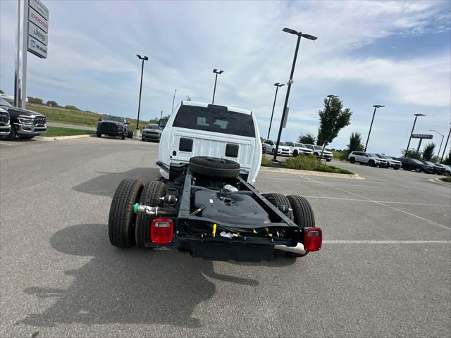 2026 RAM Ram 3500 Chassis Cab RAM 3500 TRADESMAN CREW CAB CHASSIS 4X4 60 CA 2026 RAM Ram 3500 Chassis Cab RAM 3500 TRADESMAN CREW CAB CHASSIS 4X4 60 CA