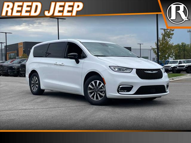 2026 Chrysler Pacifica Plug-In Hybrid PACIFICA PLUG-IN HYBRID SELECT 2026 Chrysler Pacifica Plug-In Hybrid PACIFICA PLUG-IN HYBRID SELECT