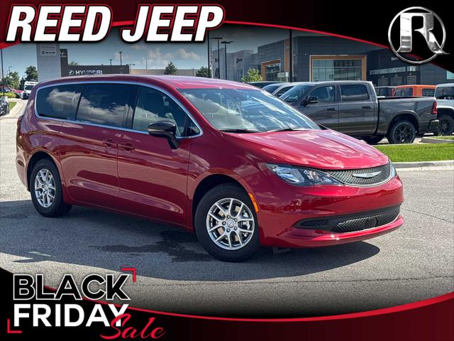 2025 Chrysler Voyager VOYAGER LX