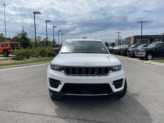 2025 Jeep Grand Cherokee GRAND CHEROKEE LAREDO X 4X4 2025 Jeep Grand Cherokee GRAND CHEROKEE LAREDO X 4X4