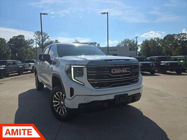 2023 GMC Sierra 1500 4WD Crew Cab Short Box AT4