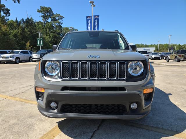 2022 Jeep Renegade Latitude 4x4 2022 Jeep Renegade Latitude 4x4