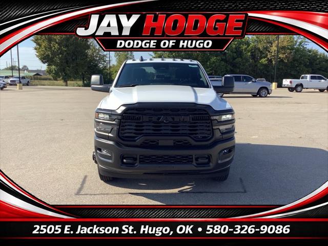 2026 RAM Ram 3500 Chassis Cab RAM 3500 TRADESMAN CREW CAB CHASSIS 4X4 60 CA