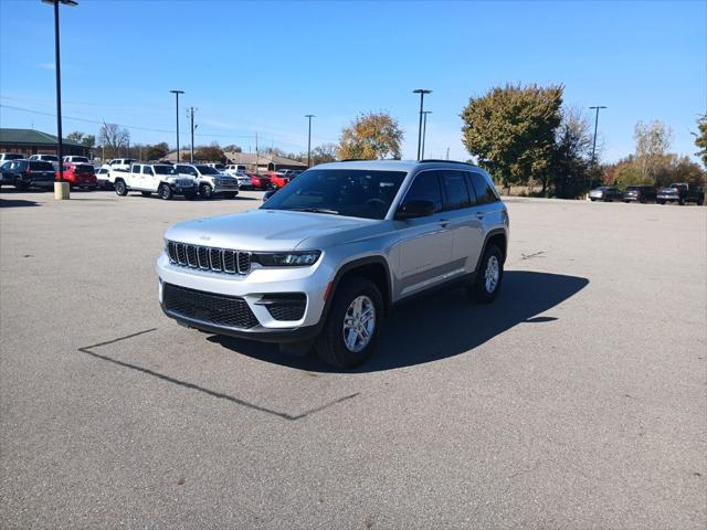 2025 Jeep Grand Cherokee GRAND CHEROKEE LAREDO 4X4 2025 Jeep Grand Cherokee GRAND CHEROKEE LAREDO 4X4