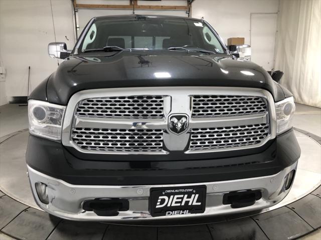 2017 RAM 1500 Laramie Crew Cab 4x4 57 Box 2017 RAM 1500 Laramie Crew Cab 4x4 57 Box