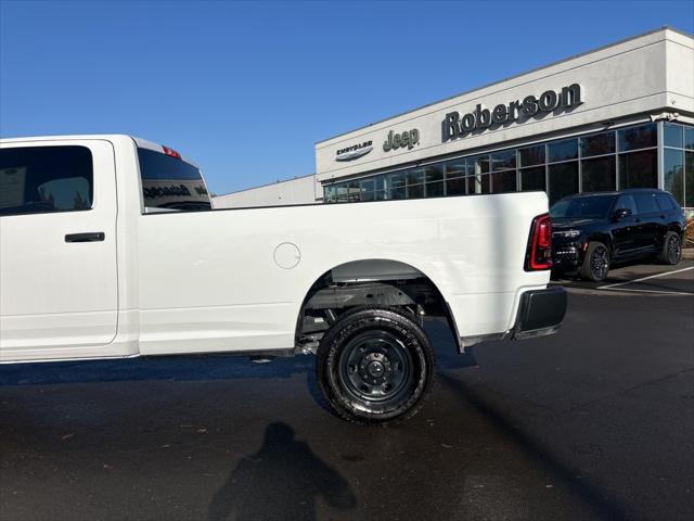 2025 RAM 2500 Tradesman Crew Cab 4x4 8 Box