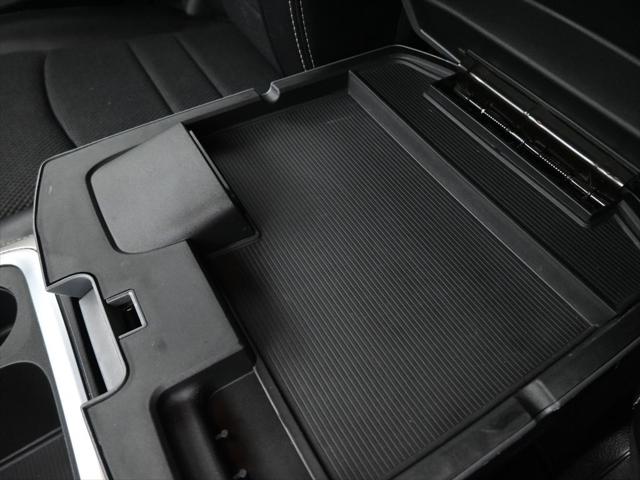 2018 RAM 1500 Lone Star Silver Crew Cab 4x4 57 Box 2018 RAM 1500 Lone Star Silver Crew Cab 4x4 57 Box