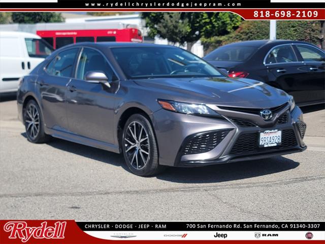 2022 Toyota Camry SE