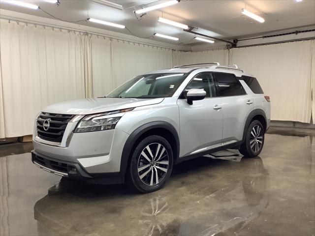 2023 Nissan Pathfinder Platinum 4WD 2023 Nissan Pathfinder Platinum 4WD
