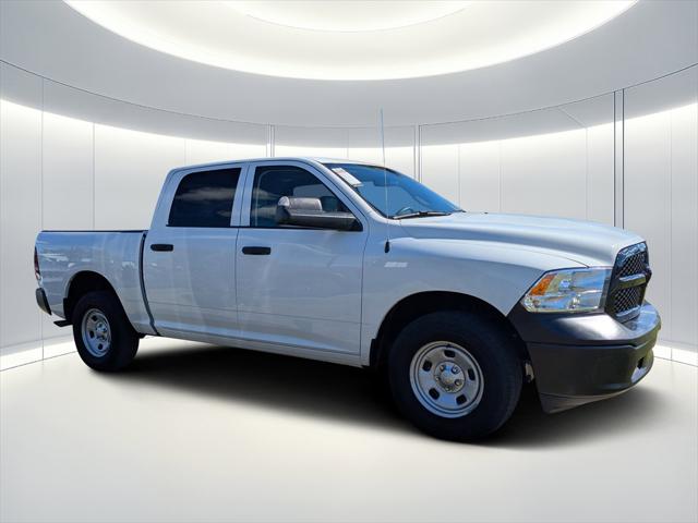 2021 RAM 1500 Classic Tradesman Crew Cab 4x4 57 Box 2021 RAM 1500 Classic Tradesman Crew Cab 4x4 57 Box