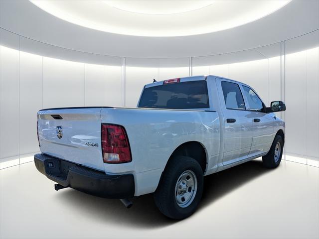 2021 RAM 1500 Classic Tradesman Crew Cab 4x4 57 Box 2021 RAM 1500 Classic Tradesman Crew Cab 4x4 57 Box
