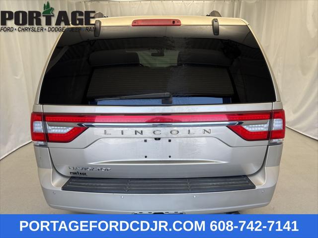 2017 Lincoln Navigator Select