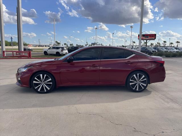 2022 Nissan Altima SR FWD 2022 Nissan Altima SR FWD